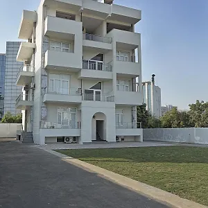 Capital O 17035 Arkaya Guest house